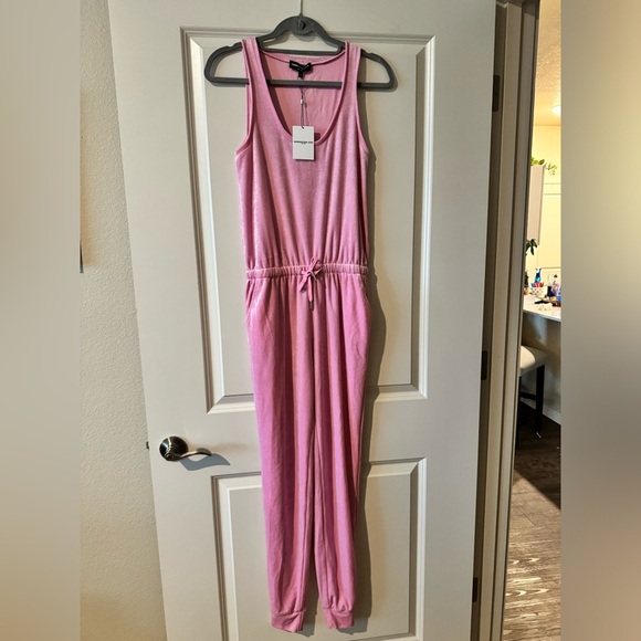 NEW Revolve Generation Love Emery Jumpsuit Romper Velvet Bubblegum Pink XS NWT - Picture 2 of 5